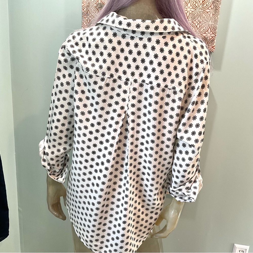 Velvet Heart Blouse / Shirt - Picture 8 of 9